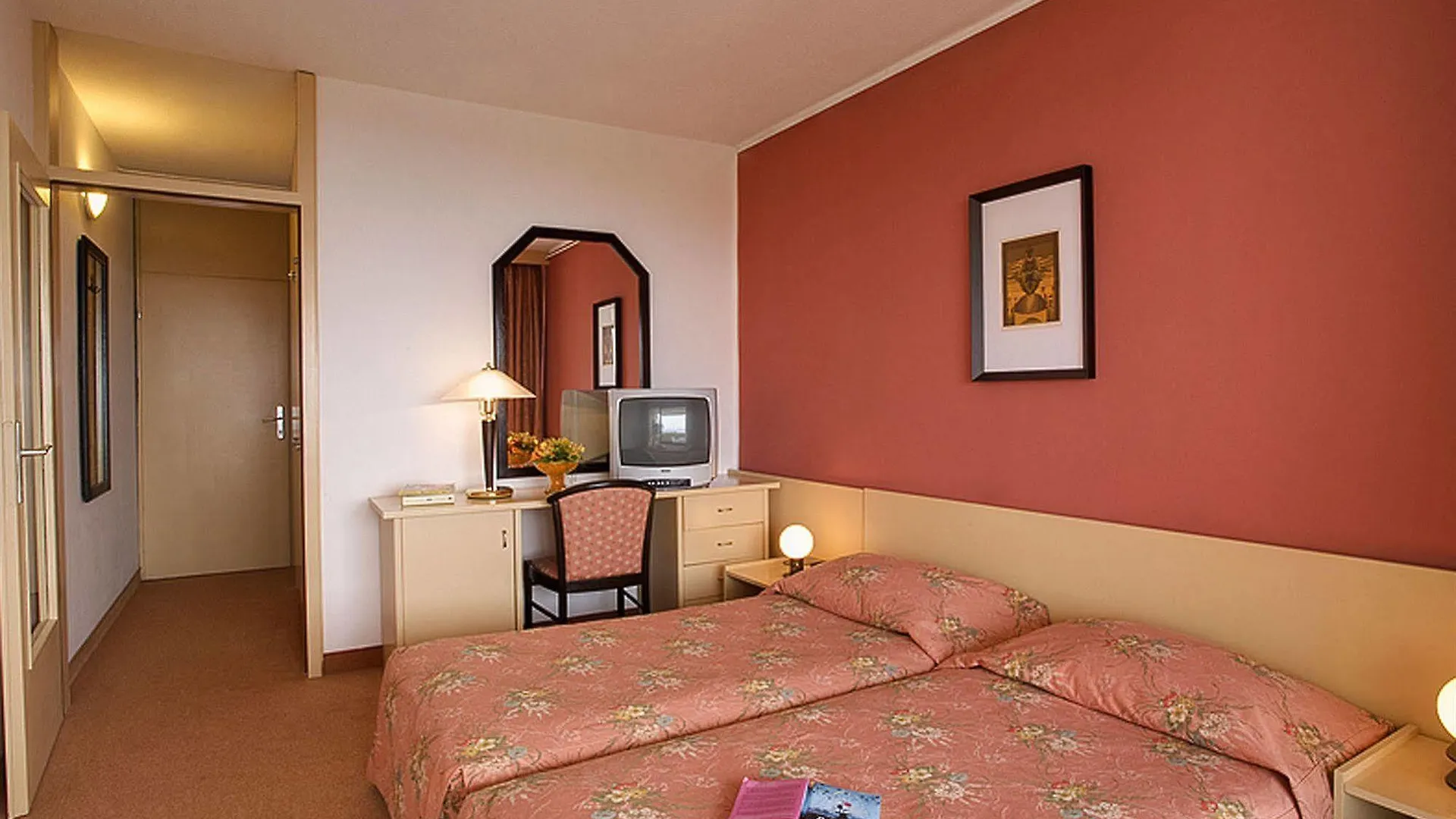 Pical Sunny Hotel By Valamar Poreč 2*,  Kroatien