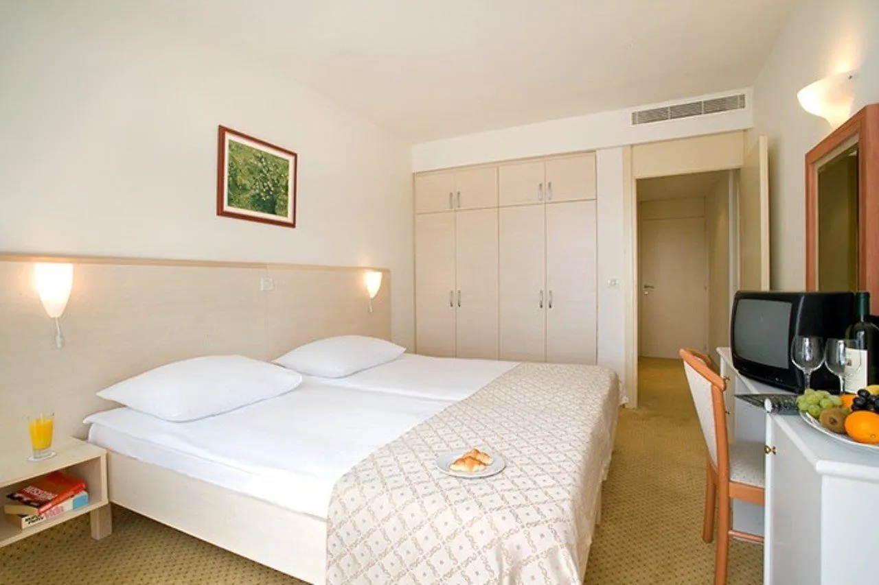 Pical Sunny Hotel By Valamar Porec